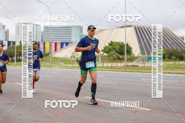 Buy your photos of the eventASICS Golden Run - Braslia on Fotop