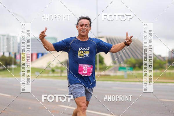 Buy your photos of the eventASICS Golden Run - Braslia on Fotop