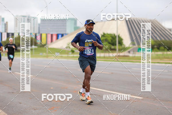 Buy your photos of the eventASICS Golden Run - Braslia on Fotop
