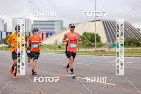 Buy your photos of the eventASICS Golden Run - Braslia on Fotop