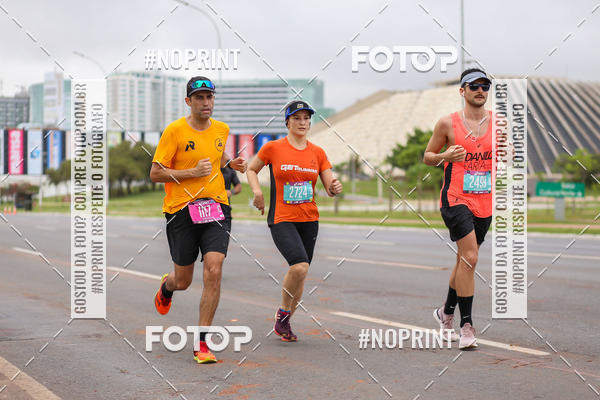 Buy your photos of the eventASICS Golden Run - Braslia on Fotop