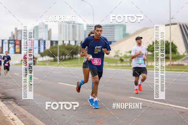Buy your photos of the eventASICS Golden Run - Braslia on Fotop
