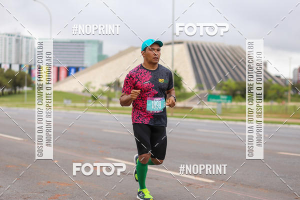 Buy your photos of the eventASICS Golden Run - Braslia on Fotop