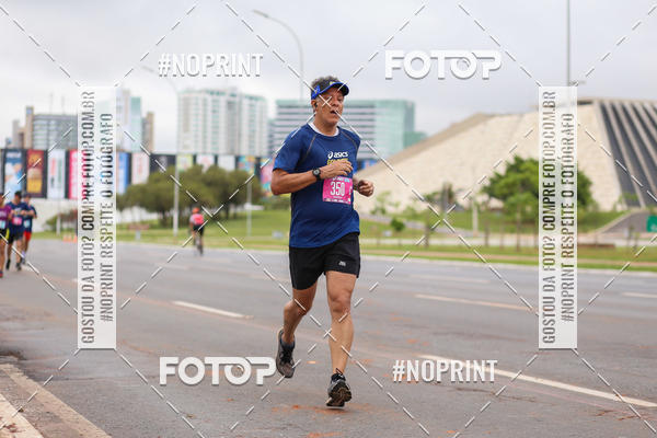 Buy your photos of the eventASICS Golden Run - Braslia on Fotop