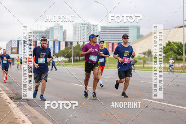 Buy your photos of the eventASICS Golden Run - Braslia on Fotop
