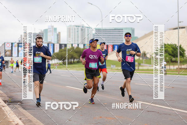 Buy your photos of the eventASICS Golden Run - Braslia on Fotop