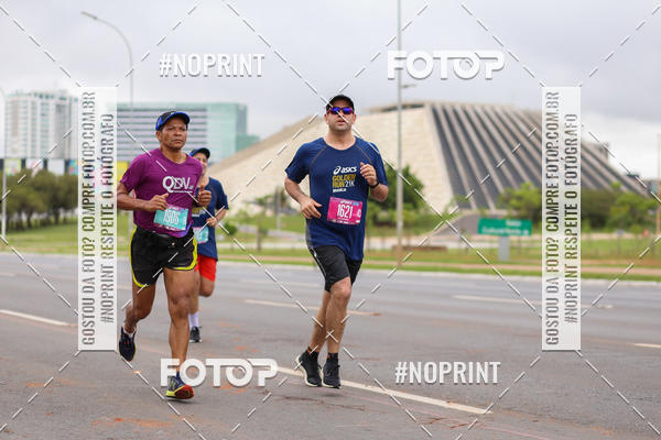 Buy your photos of the eventASICS Golden Run - Braslia on Fotop