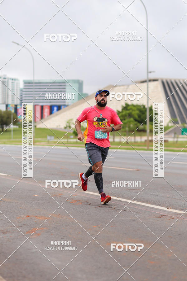 Buy your photos of the eventASICS Golden Run - Braslia on Fotop