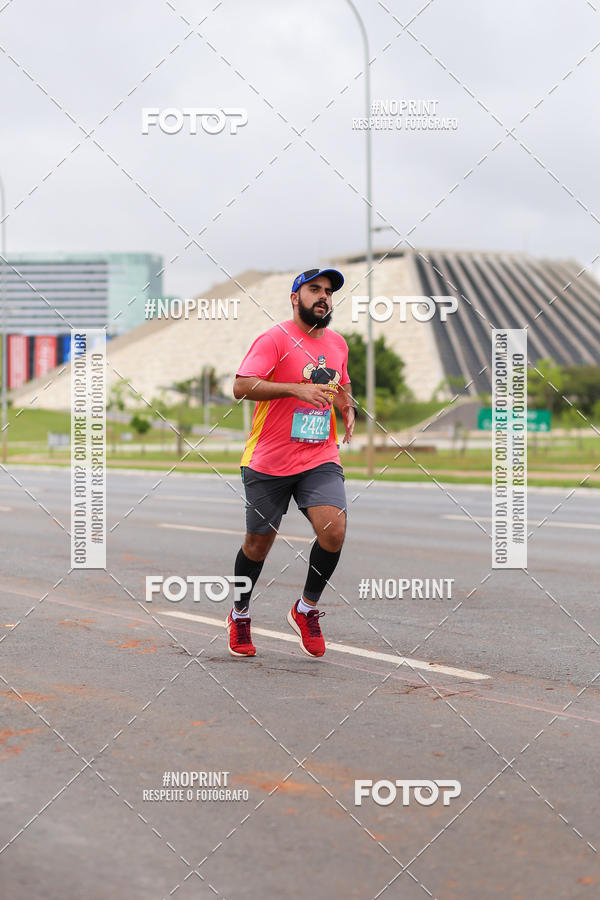 Buy your photos of the eventASICS Golden Run - Braslia on Fotop