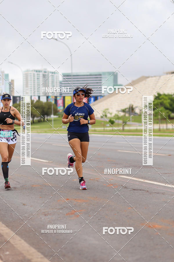 Buy your photos of the eventASICS Golden Run - Braslia on Fotop