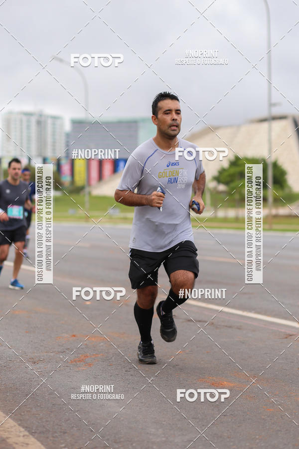 Buy your photos of the eventASICS Golden Run - Braslia on Fotop