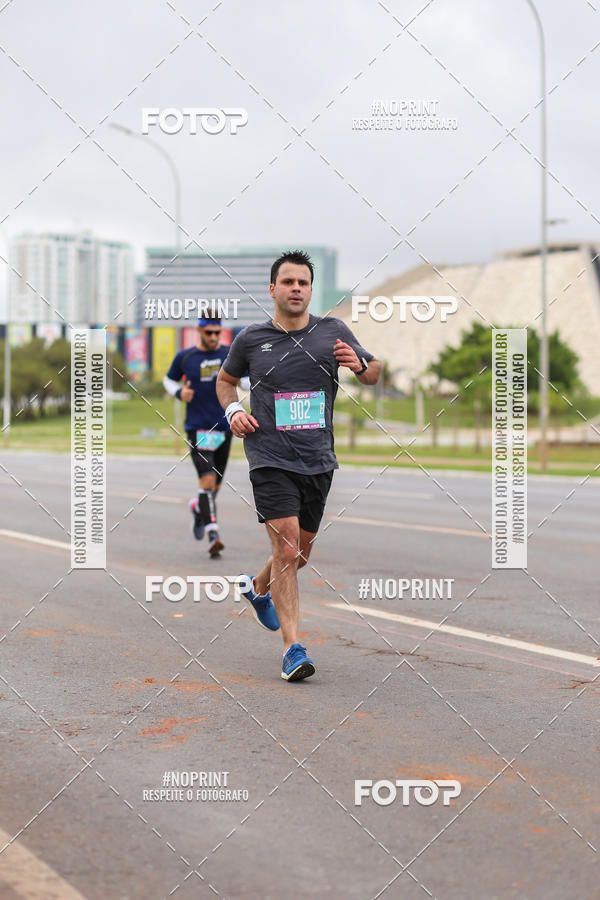 Buy your photos of the eventASICS Golden Run - Braslia on Fotop