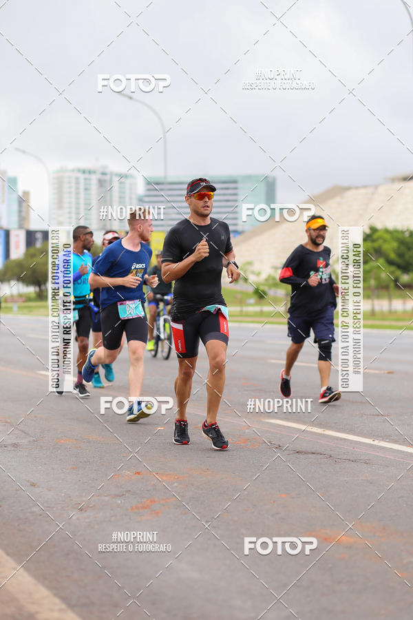 Buy your photos of the eventASICS Golden Run - Braslia on Fotop
