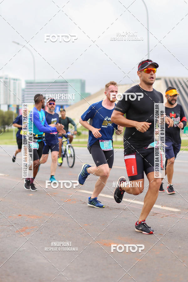 Buy your photos of the eventASICS Golden Run - Braslia on Fotop