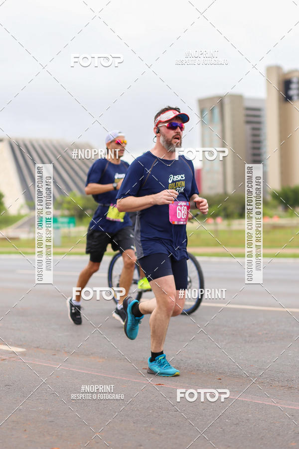 Buy your photos of the eventASICS Golden Run - Braslia on Fotop