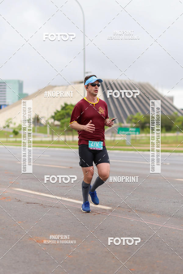 Buy your photos of the eventASICS Golden Run - Braslia on Fotop