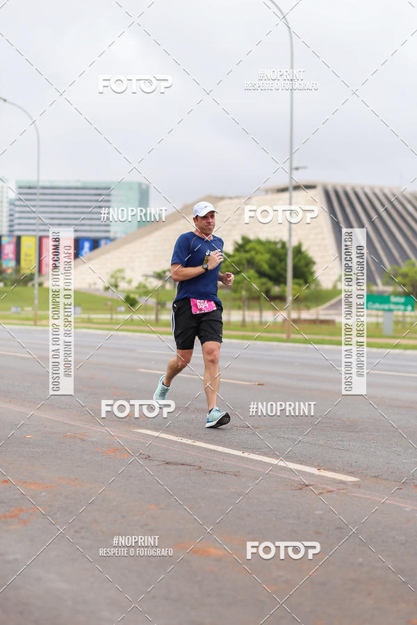 Buy your photos of the eventASICS Golden Run - Braslia on Fotop