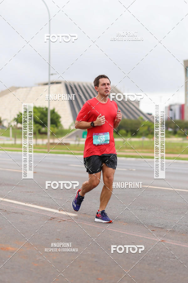 Buy your photos of the eventASICS Golden Run - Braslia on Fotop