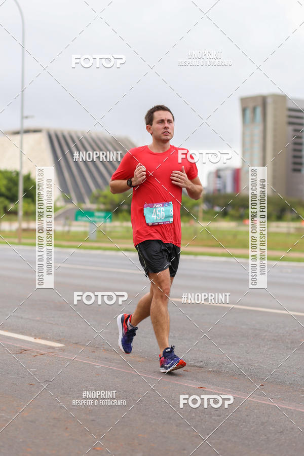 Buy your photos of the eventASICS Golden Run - Braslia on Fotop