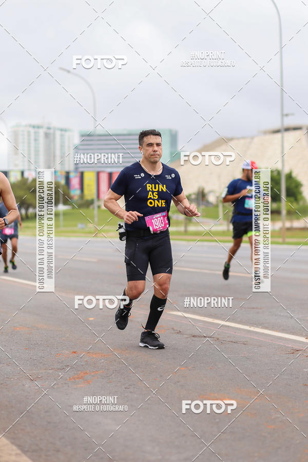 Buy your photos of the eventASICS Golden Run - Braslia on Fotop