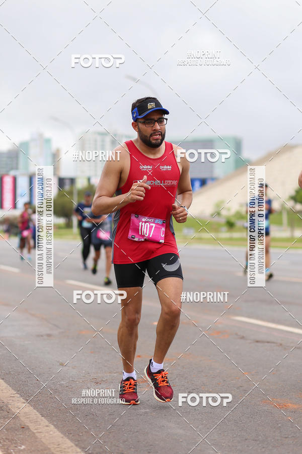 Buy your photos of the eventASICS Golden Run - Braslia on Fotop