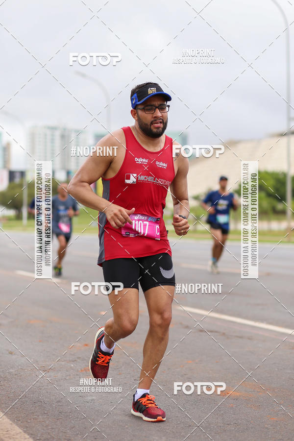 Buy your photos of the eventASICS Golden Run - Braslia on Fotop