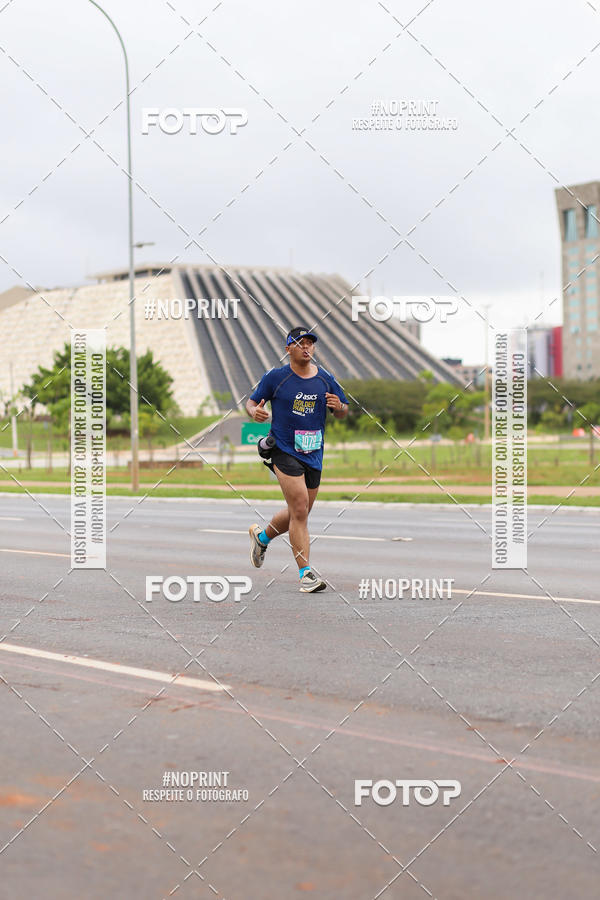 Buy your photos of the eventASICS Golden Run - Braslia on Fotop