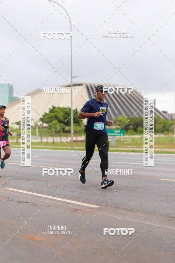 Buy your photos of the eventASICS Golden Run - Braslia on Fotop