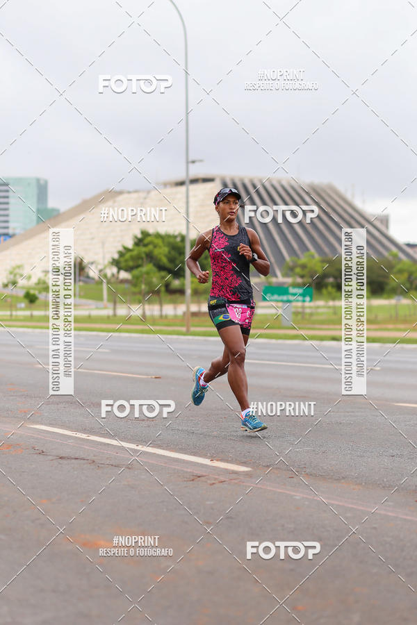Buy your photos of the eventASICS Golden Run - Braslia on Fotop
