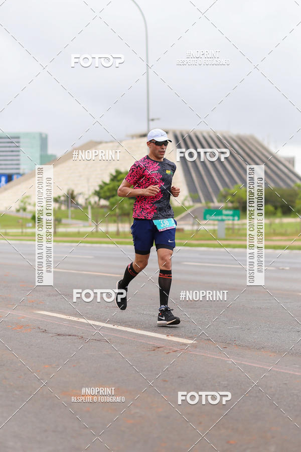 Buy your photos of the eventASICS Golden Run - Braslia on Fotop