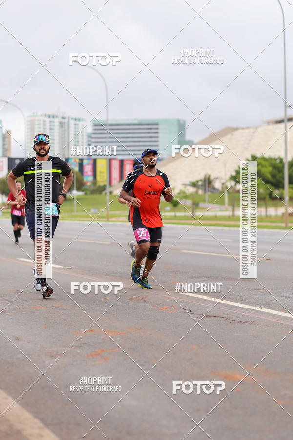 Buy your photos of the eventASICS Golden Run - Braslia on Fotop