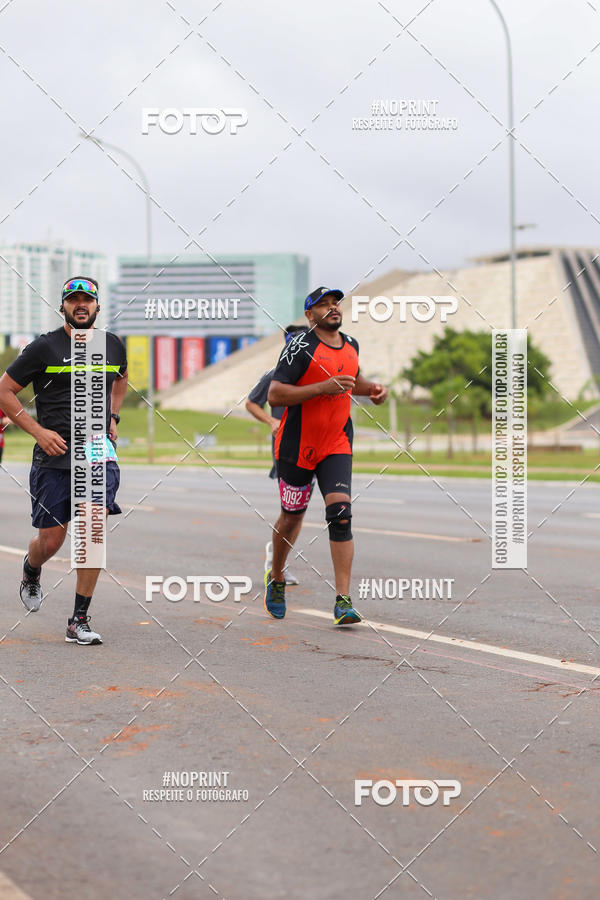 Buy your photos of the eventASICS Golden Run - Braslia on Fotop