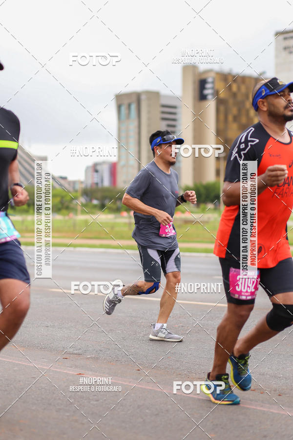 Buy your photos of the eventASICS Golden Run - Braslia on Fotop
