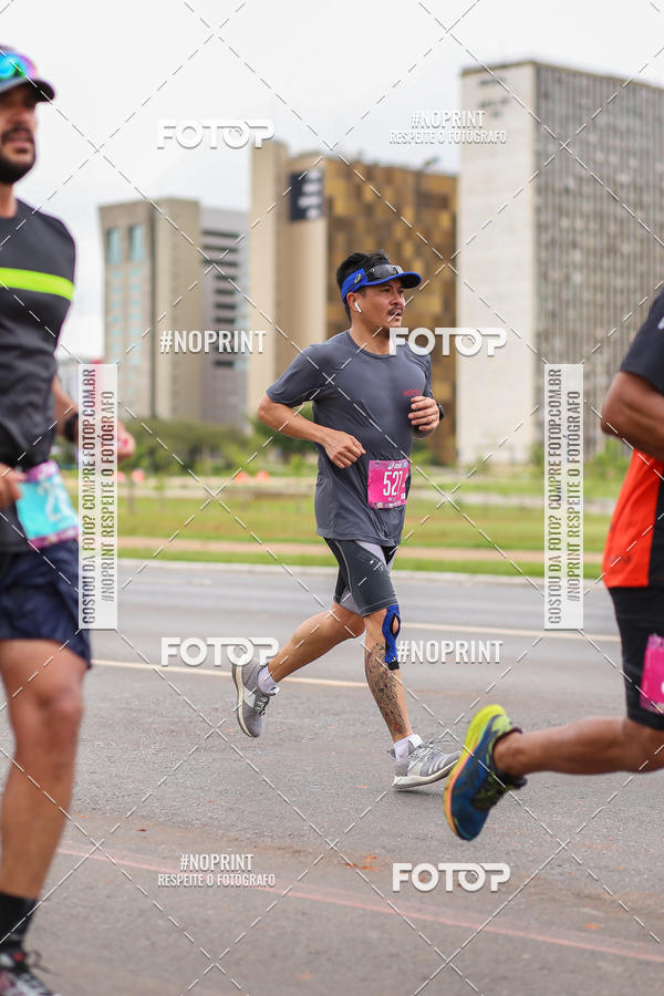 Buy your photos of the eventASICS Golden Run - Braslia on Fotop