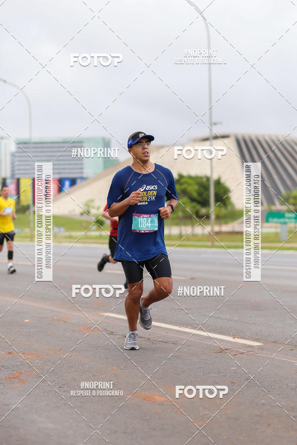 Buy your photos of the eventASICS Golden Run - Braslia on Fotop