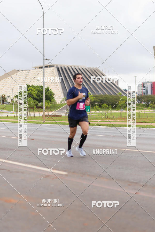 Buy your photos of the eventASICS Golden Run - Braslia on Fotop