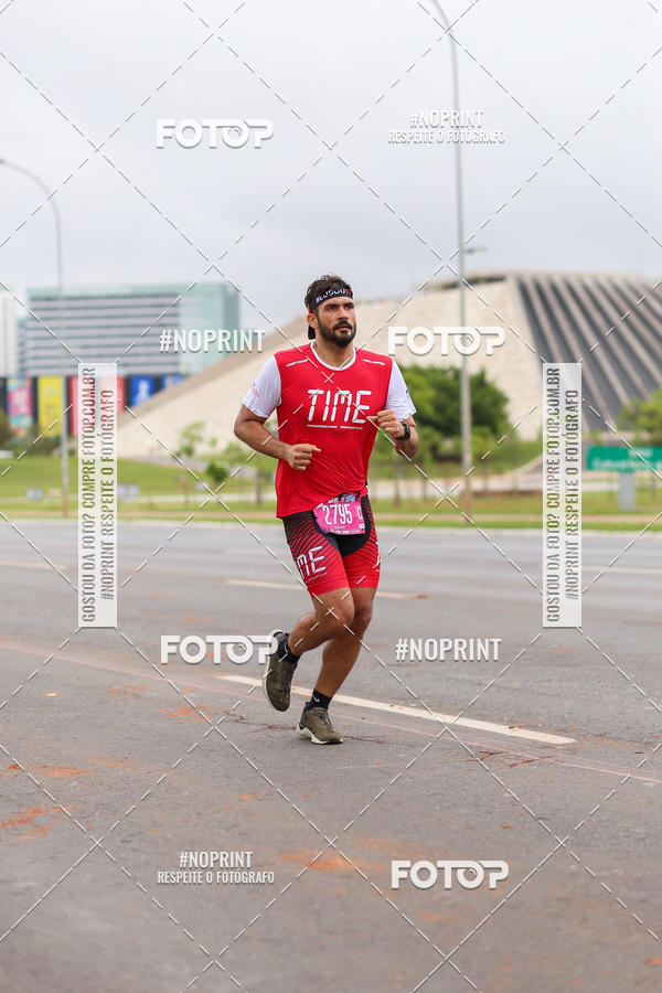 Buy your photos of the eventASICS Golden Run - Braslia on Fotop