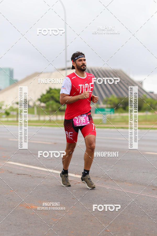 Buy your photos of the eventASICS Golden Run - Braslia on Fotop