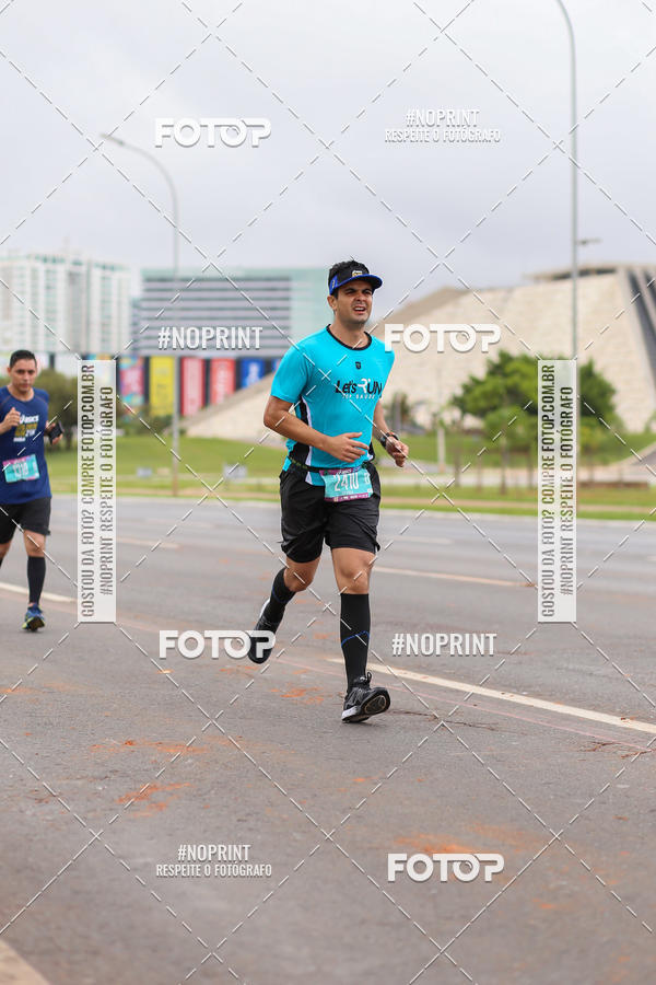 Buy your photos of the eventASICS Golden Run - Braslia on Fotop