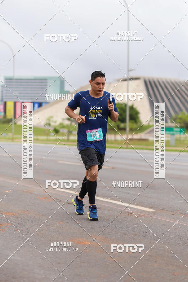 Buy your photos of the eventASICS Golden Run - Braslia on Fotop
