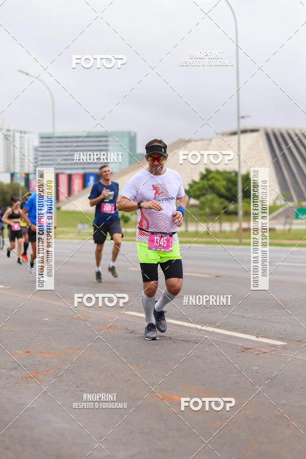 Buy your photos of the eventASICS Golden Run - Braslia on Fotop
