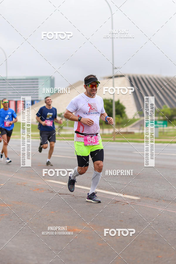Buy your photos of the eventASICS Golden Run - Braslia on Fotop