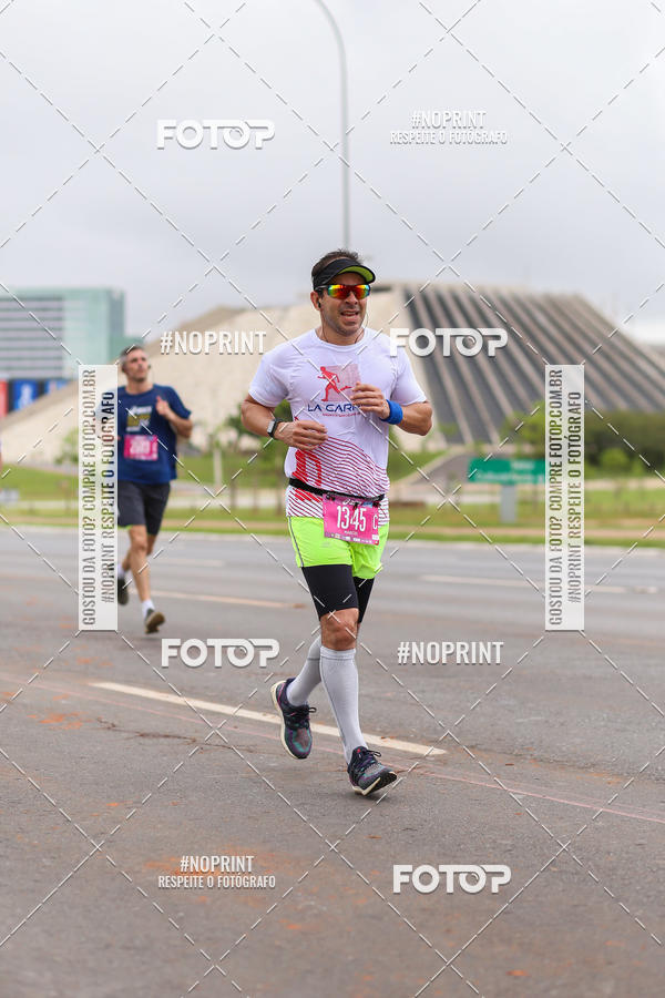 Buy your photos of the eventASICS Golden Run - Braslia on Fotop