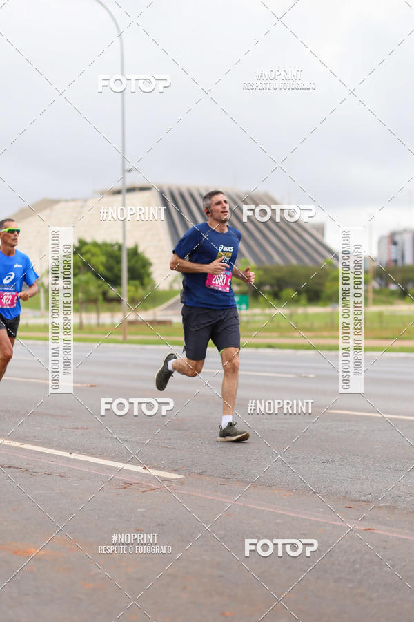 Buy your photos of the eventASICS Golden Run - Braslia on Fotop