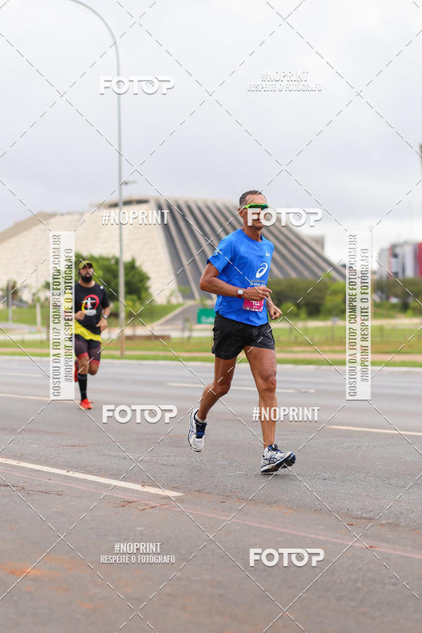 Buy your photos of the eventASICS Golden Run - Braslia on Fotop