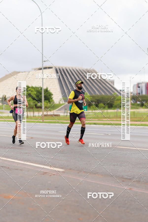 Buy your photos of the eventASICS Golden Run - Braslia on Fotop