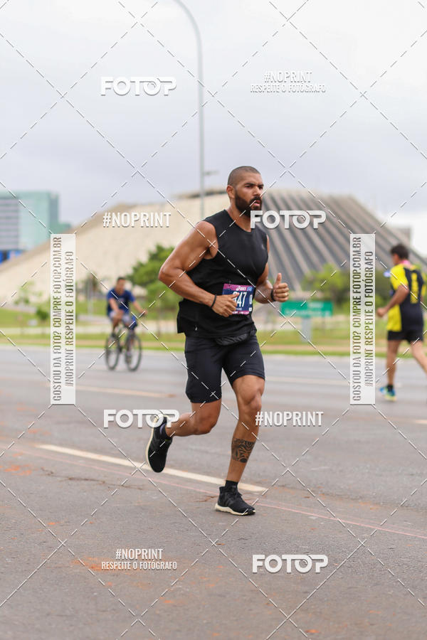 Buy your photos of the eventASICS Golden Run - Braslia on Fotop