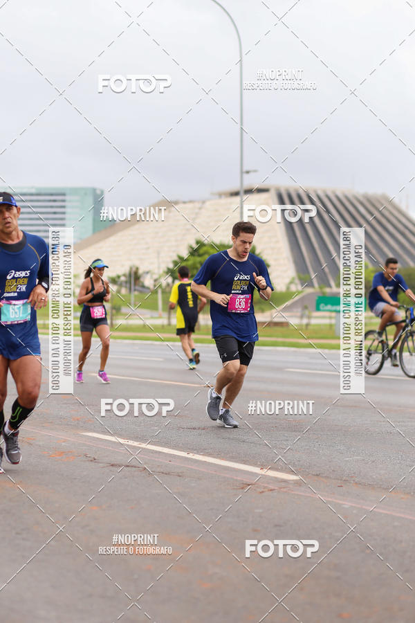 Buy your photos of the eventASICS Golden Run - Braslia on Fotop