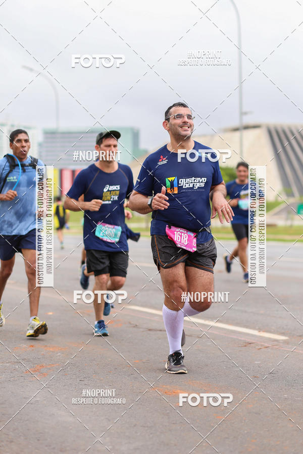 Buy your photos of the eventASICS Golden Run - Braslia on Fotop