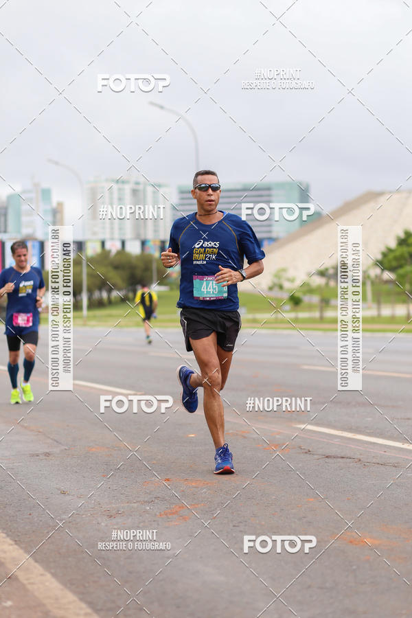 Buy your photos of the eventASICS Golden Run - Braslia on Fotop